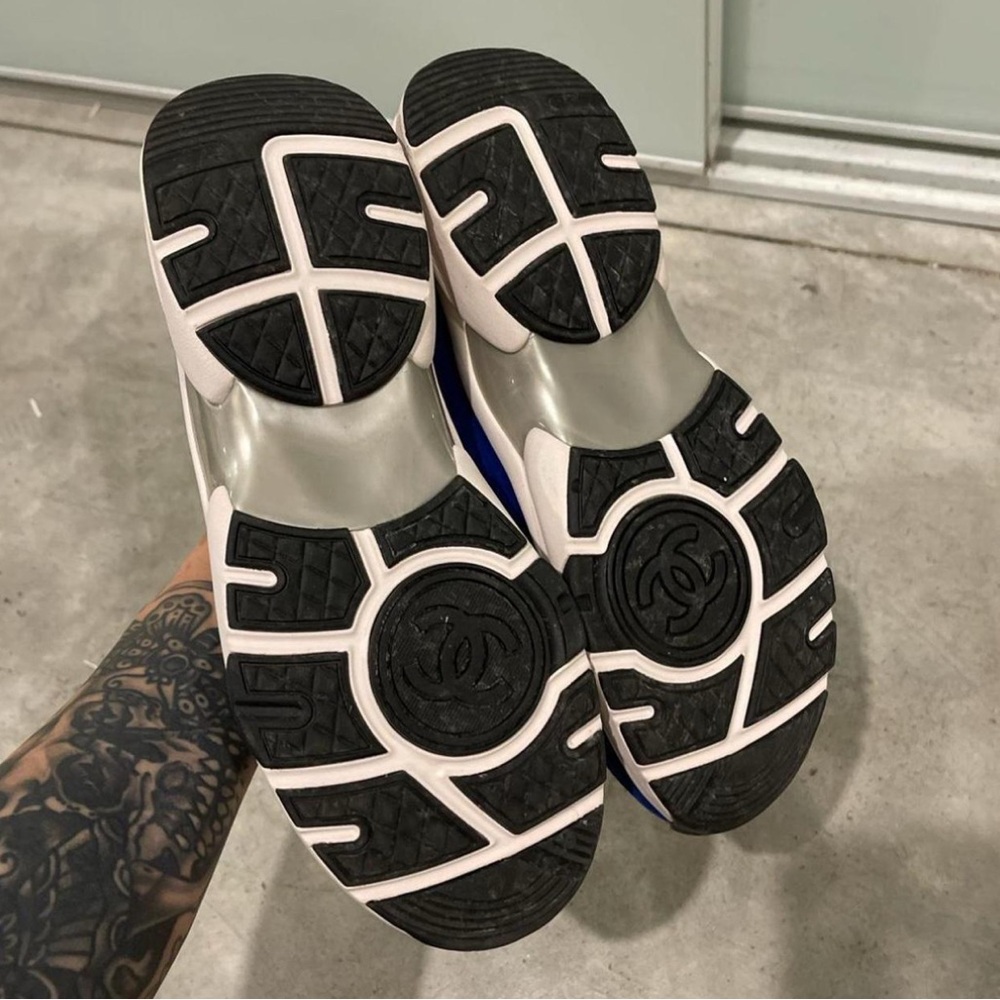 2019 Chanel Cruise Pastel Trainers - Picture 3 of 4